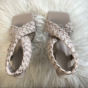 🚫SOLD🚫  NIB Woven Cross Strap Heeled Sandals